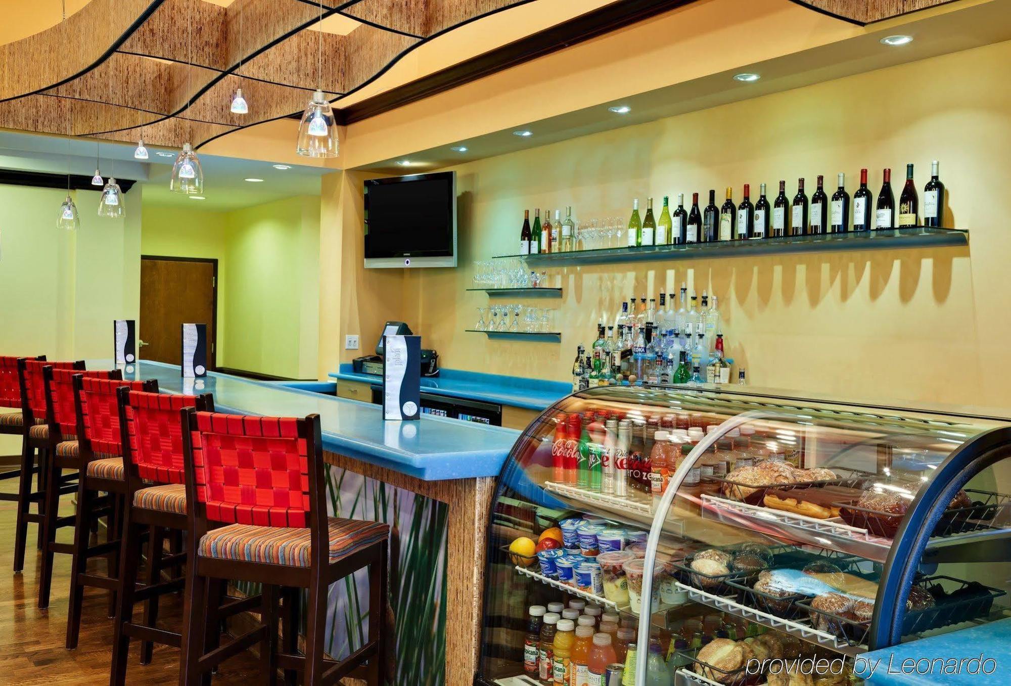 Hotel Indigo Chicago - Vernon Hills By Ihg Ресторан фото